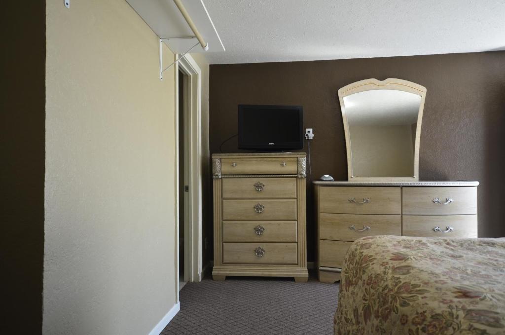 Best Inn Motel Salina Exterior photo